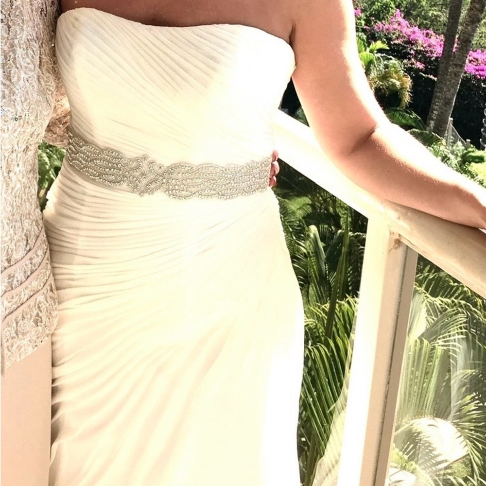 David bridal Elegant Strapless Cream Gown